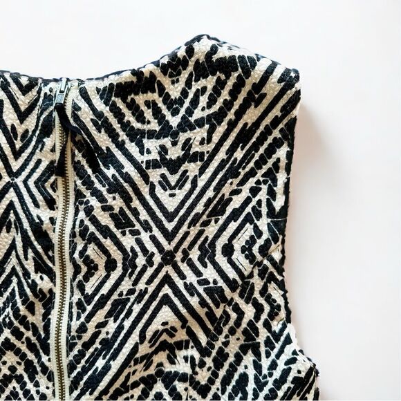 Maeve Anthropologie Pebble Tribal Print Dress Size 0 - Picture 5 of 9